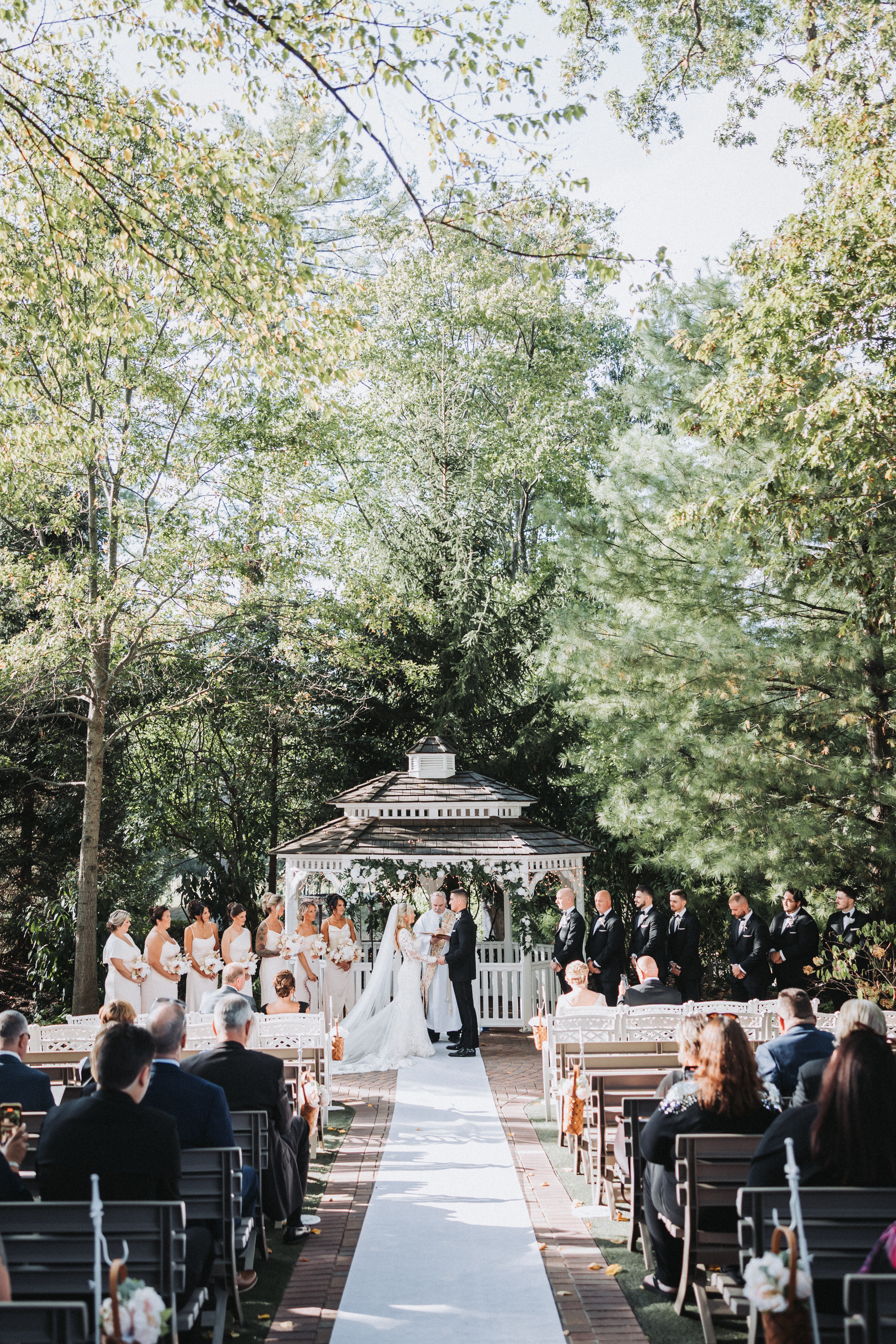 Into the light at The Franklin Institute — Philadelphia, Pennsylvania wedding photography